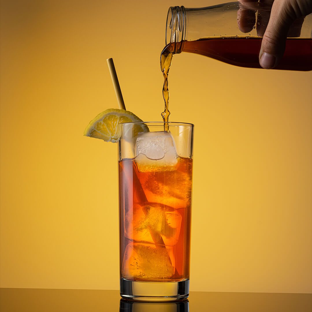 The Importance of Ice in Cocktail Making